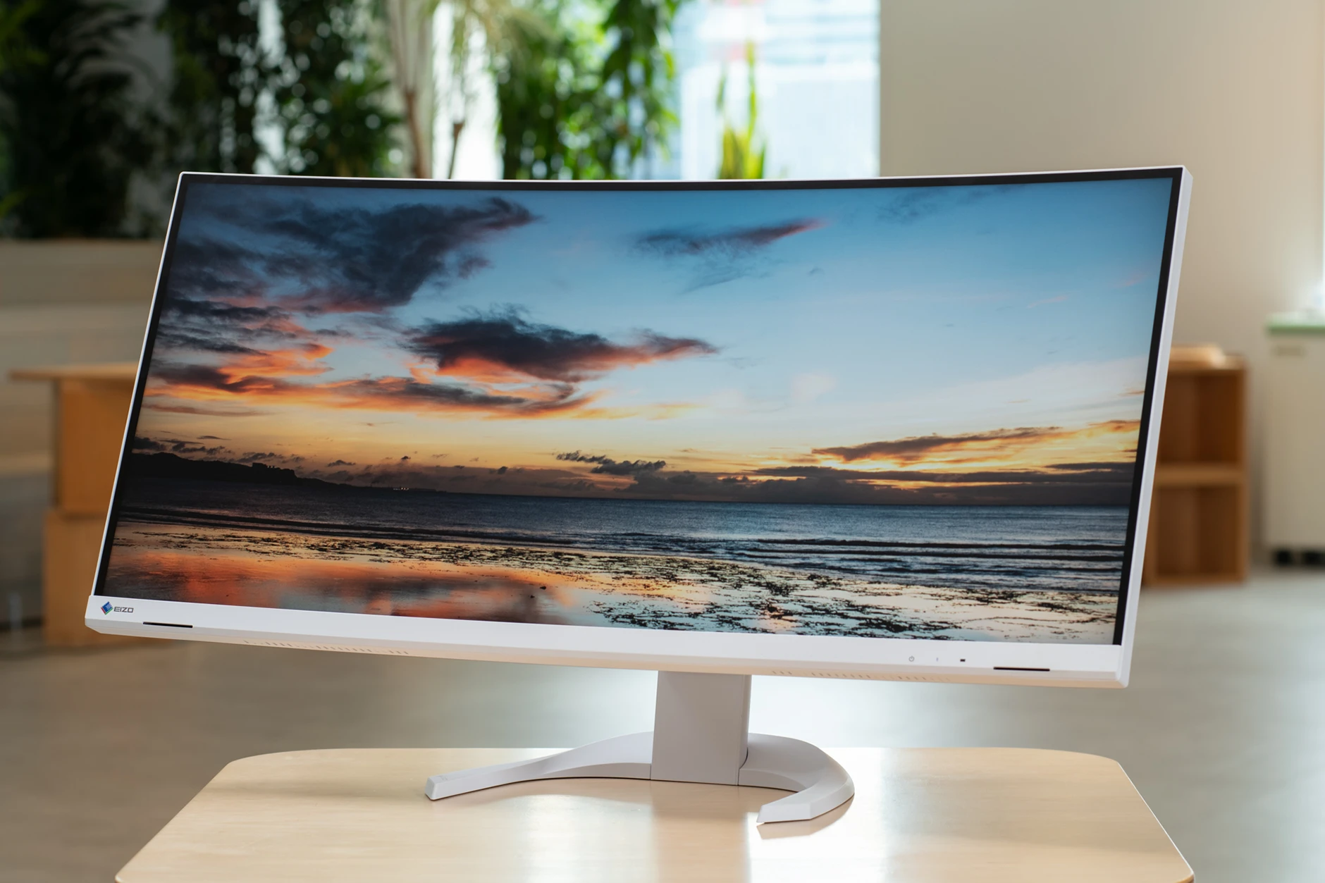 Η νέα FlexScan EV3451X